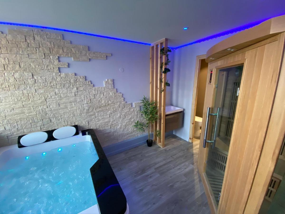 Logements Equipes A Onnaing Avec Espace Balneo En Option Proche Toyota, Autoroute Et Valenciennes Zewnętrze zdjęcie